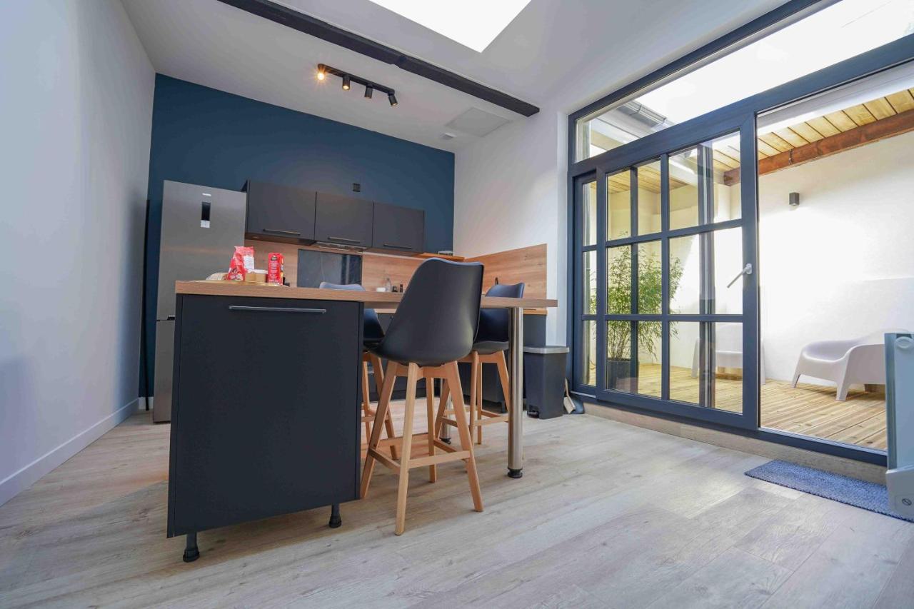 La Villa Berenice « Le Patio » En Coeur De Ville Saint-Amand-les-Eaux Bagian luar foto